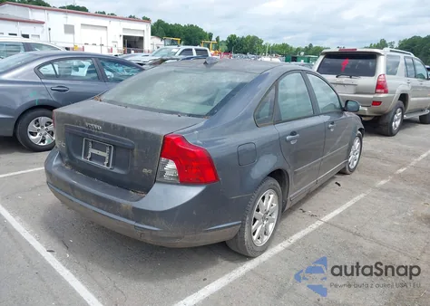 2008 Volvo S40 2.4I z USA, uszkodzony, nr VIN YV1MS382682388753